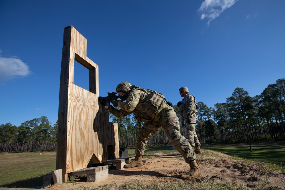 603rd Aviation Support Battalion qualifies with M4 rifles.