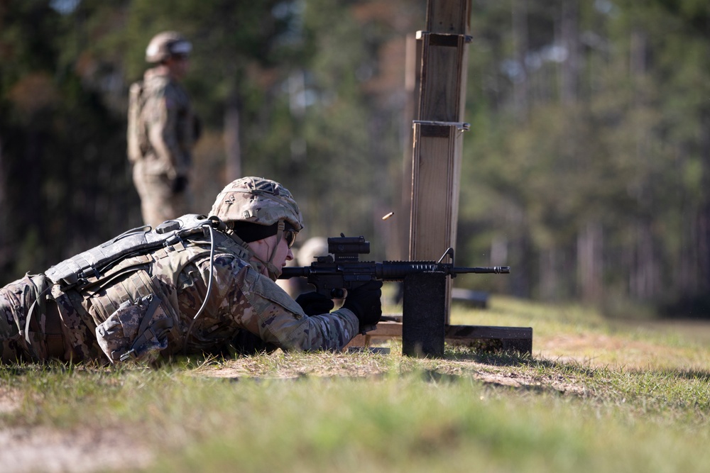 603rd Aviation Support Battalion qualifies with M4 rifles.