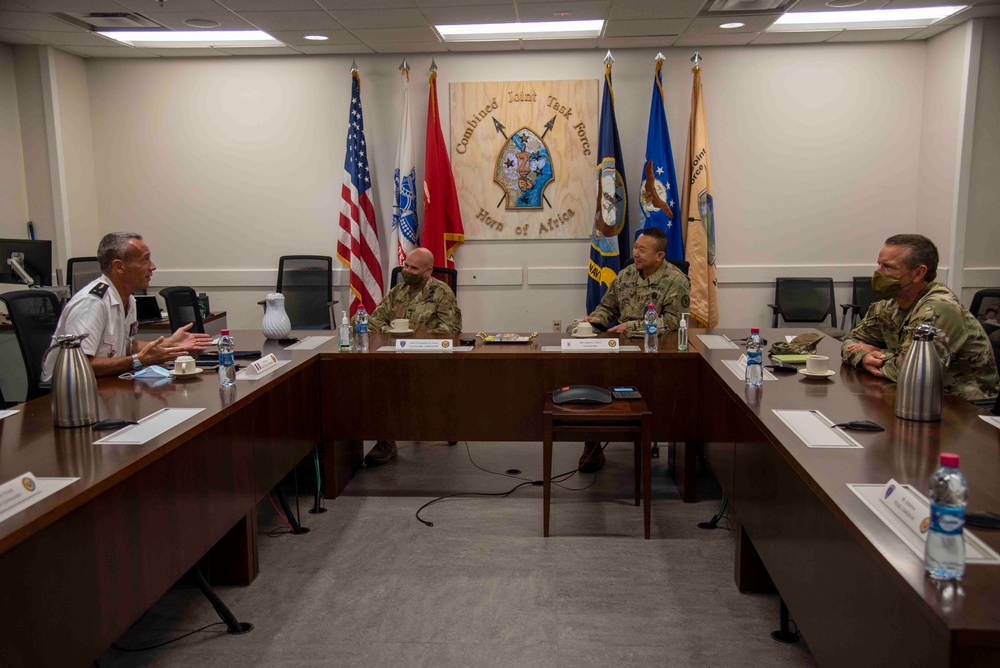 Gen. Christopher Cavoli and Maj. Gen. Andrew Rohling Visit CJTF-HOA