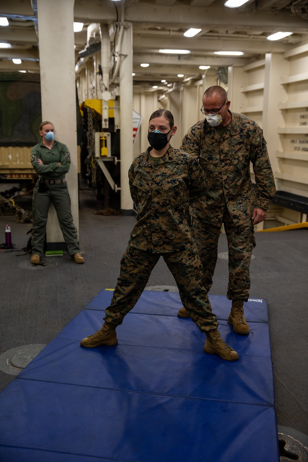 15th MEU Female Engagement Team conducts search training aboard USS Somerset