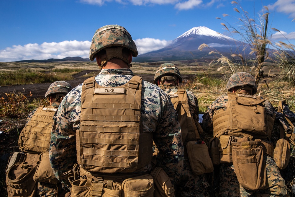 U.S. Marines participate in a fire support coordination center event during exercise Fuji Viper 21.1