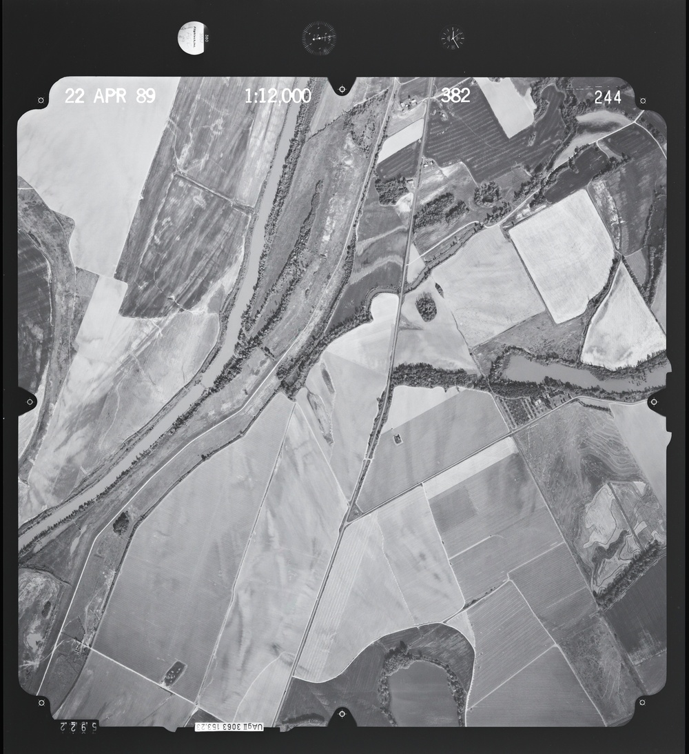 083229.045 - Arkansas River.382.2