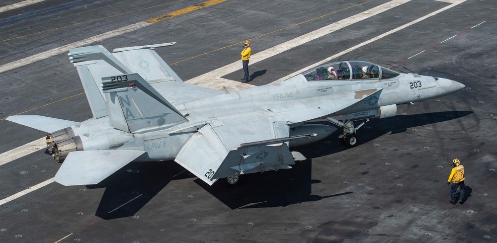 F/A-18F Super Hornet Prepares For Launch