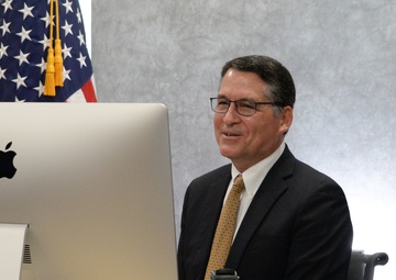 NAVWAR Delivers Insights into Future Navy Needs at Industry Forum