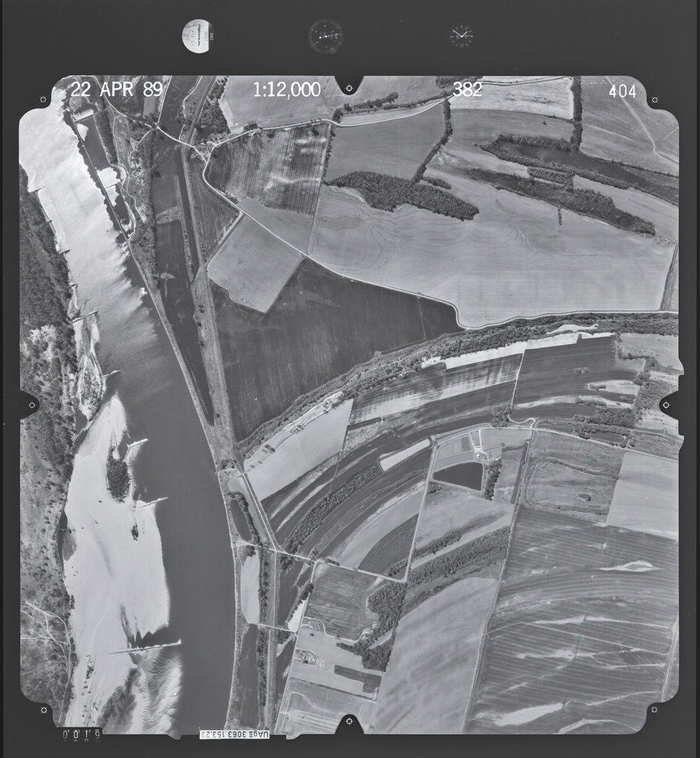 083229.223 - Arkansas River.382.2