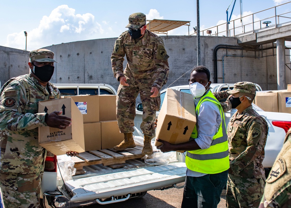 U.S. Service Members provide PPE to ONEAD