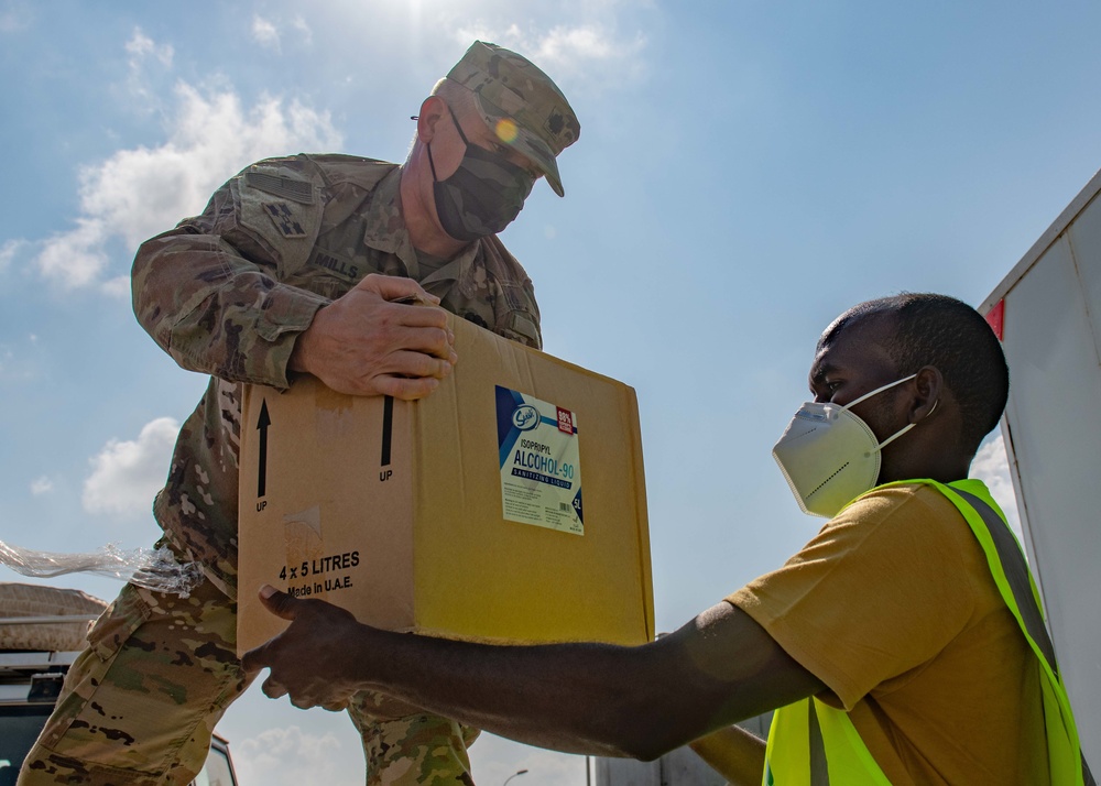 U.S. Service Members provide PPE to ONEAD