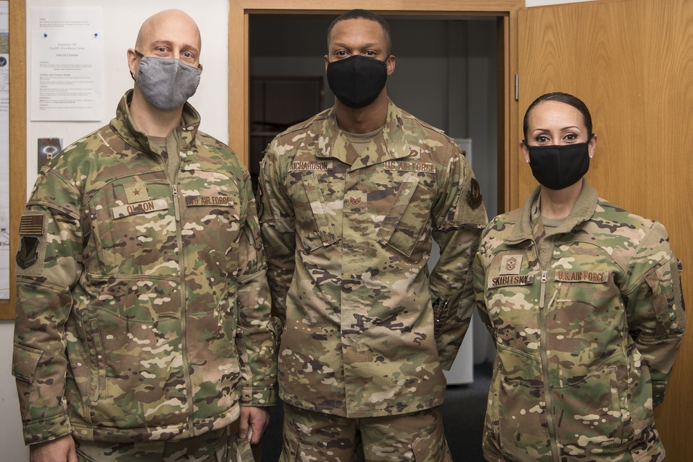 Airlifter of the Week: Airman encourages excellence