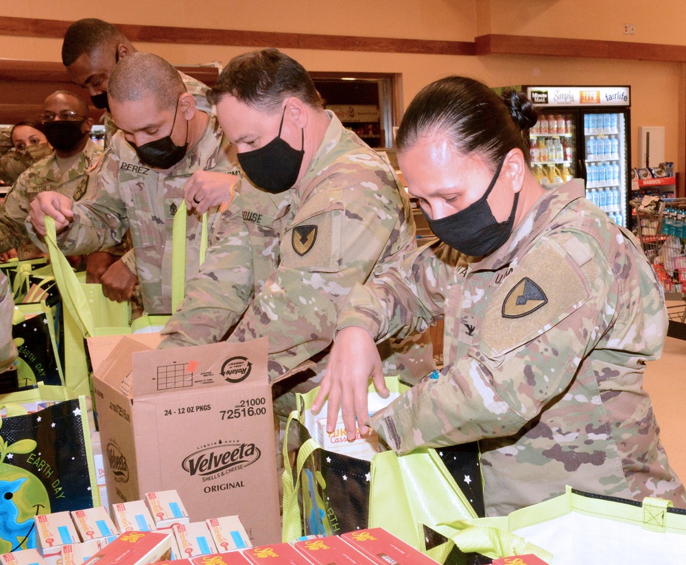 Grocery donation helps military families in need