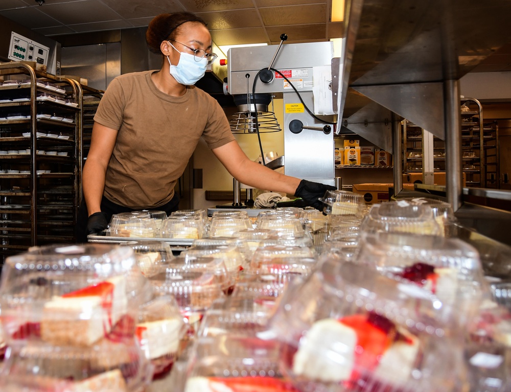 NMCP Culinary Specialists Provide Meals to Sailors during COVID-19