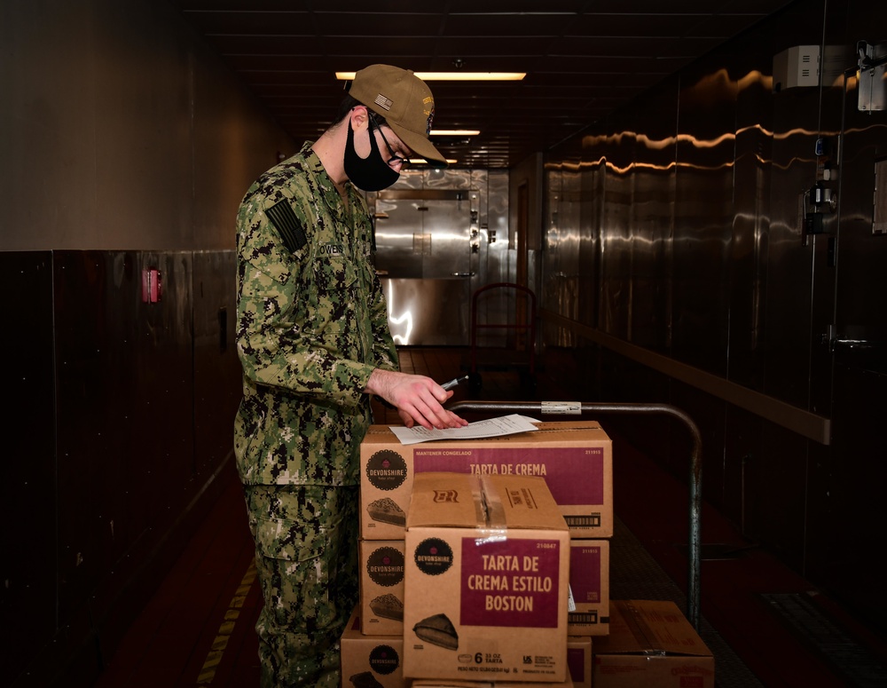 NMCP Culinary Specialists Provide Meals to Sailors during COVID-19