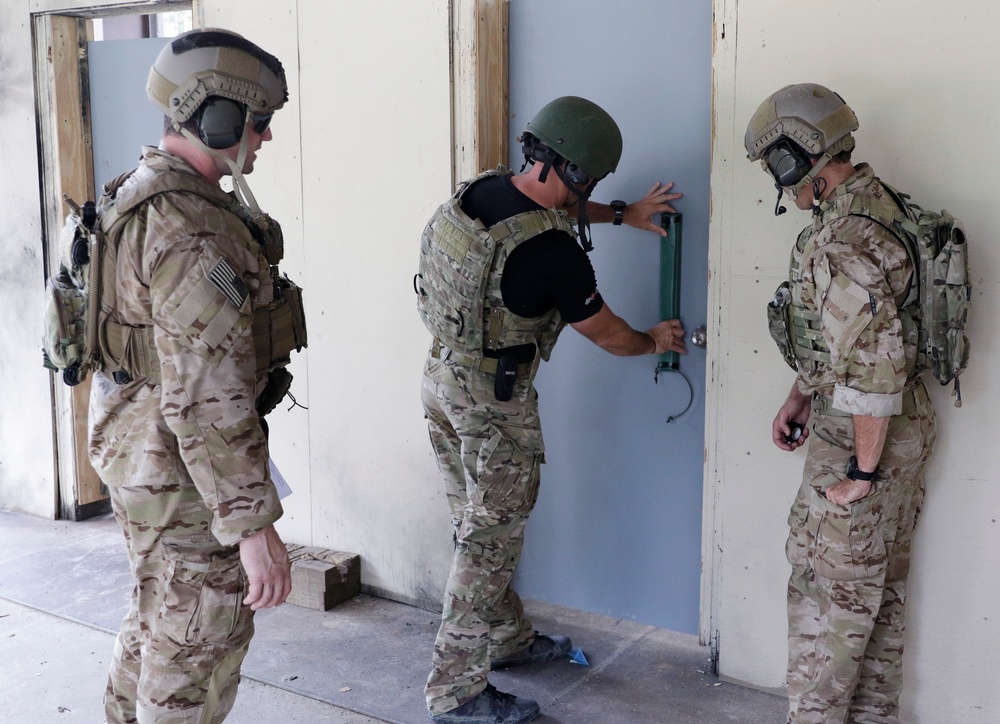 Soldiers Undergo Breaching and Demolition Training