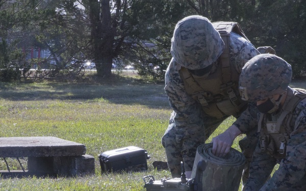 8th Communication Battalion conducts demonstration of new radio antenna