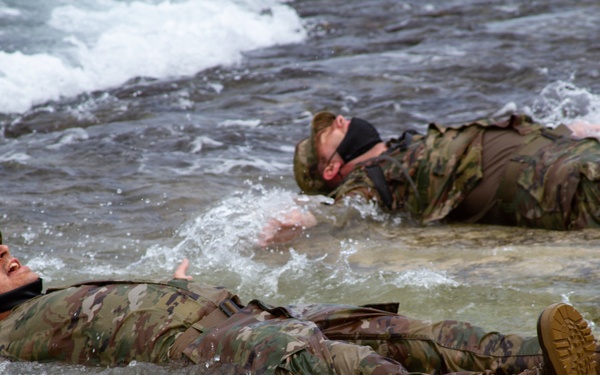 Tripler Soldiers give Best Warrior Competition their all