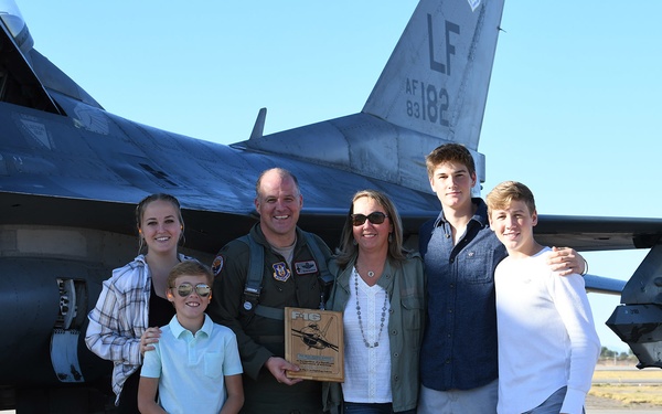 Luke pilot reaches rare milestone, surpasses 3k flying hours in F-16