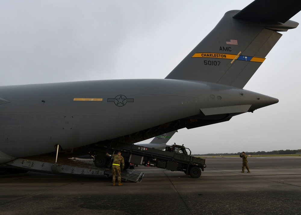 437th AW delivers airlift capability to Guantanamo Bay Naval Base