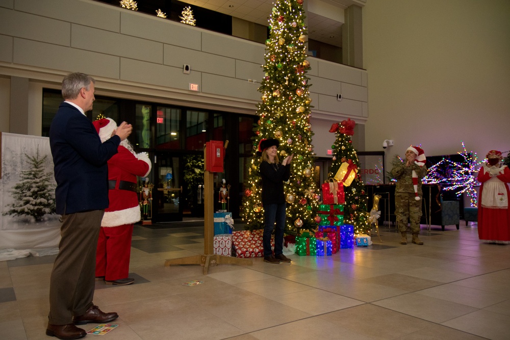 ERDC Lights Their Tree, Offers Good Tidings of Great Joy