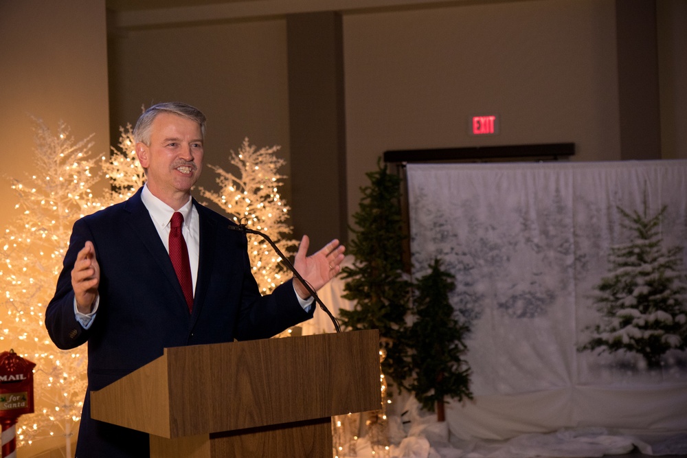 ERDC Lights Their Tree, Offers Good Tidings of Great Joy