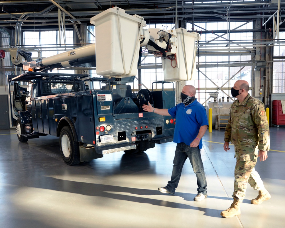 Building 13 Renovation Ribbon Cut