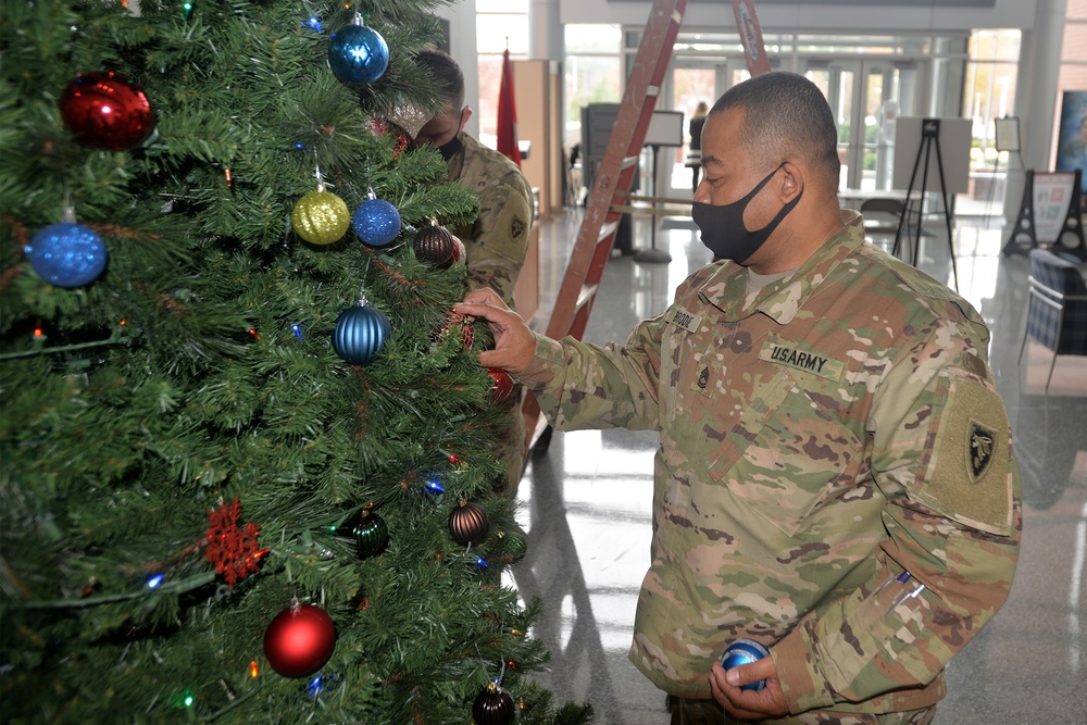 NC Guard Soldiers Decorate Christmas Tree