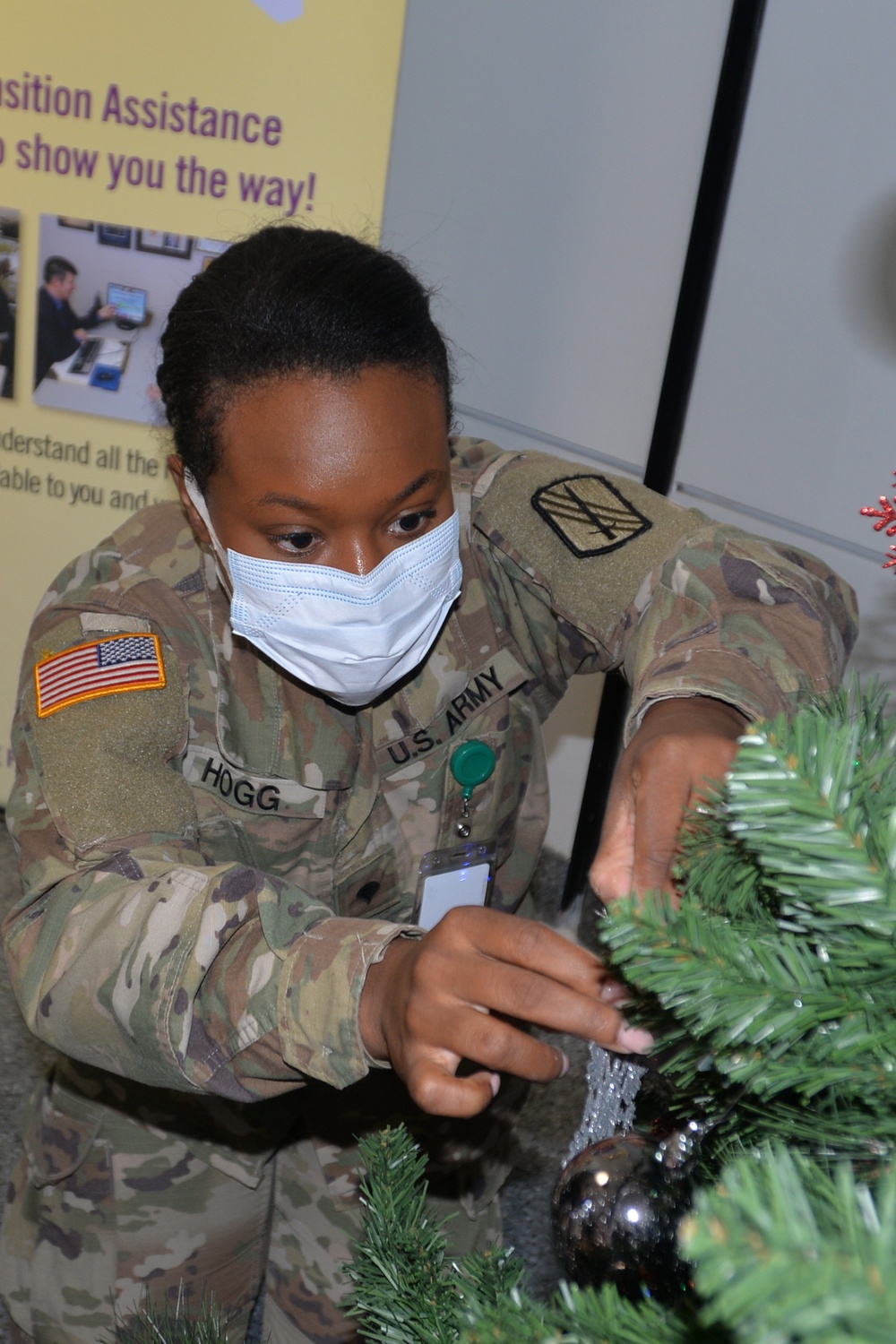 NC Guard Soldiers Decorate Christmas Tree