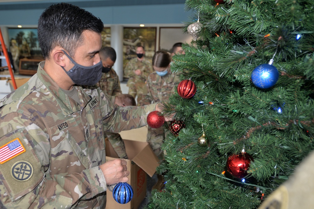 NC Guard Soldiers Decorate Christmas Tree