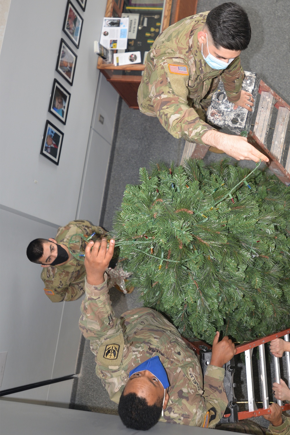 NC Guard Soldiers Decorate Christmas Tree