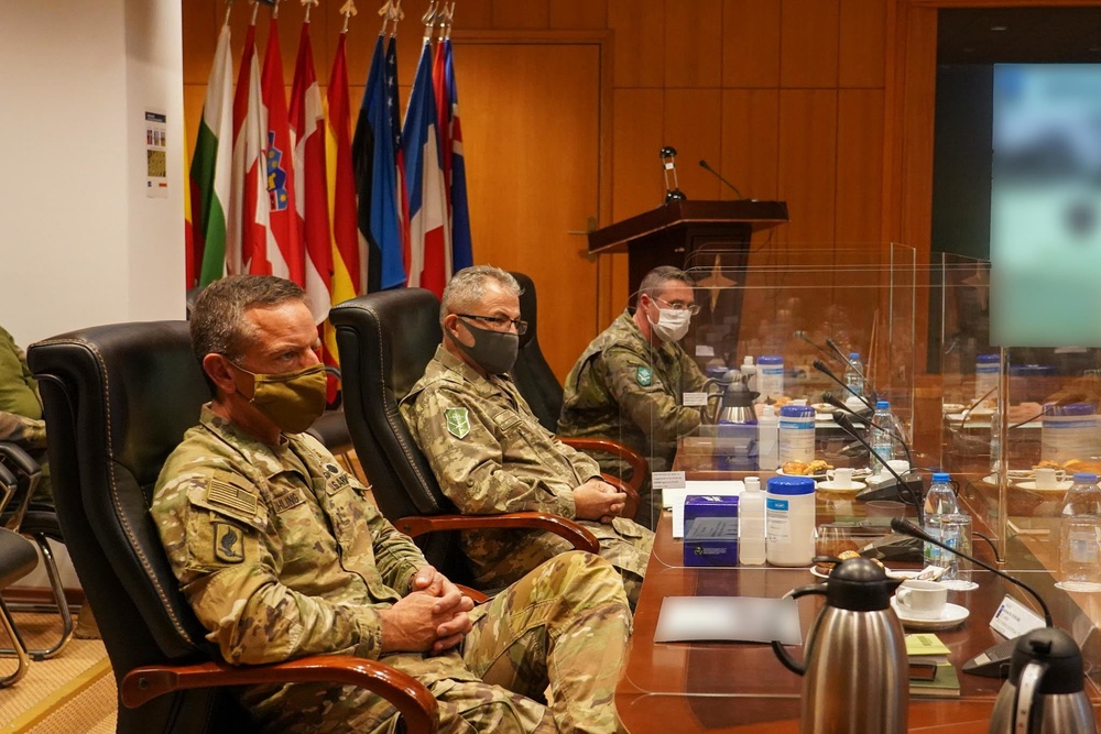 Commanders for all US ground forces in Europe and Africa meet with NATO LANDCOM Commander