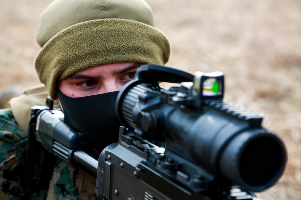 Marines with 3/8 get ready for Forest Light with machine gun drills