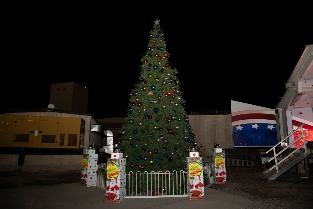 Camp Lemonnier Residents Gather for Christmas Tree Presentation