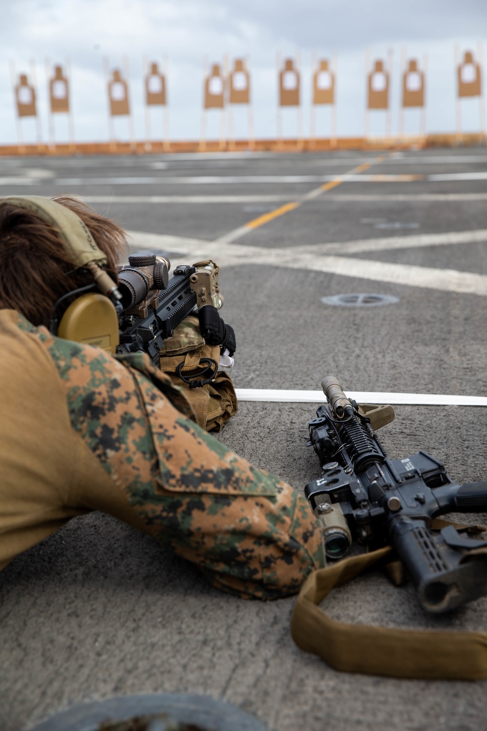 15th MEU Marines conduct combat marksmanship aboard USS Somerset