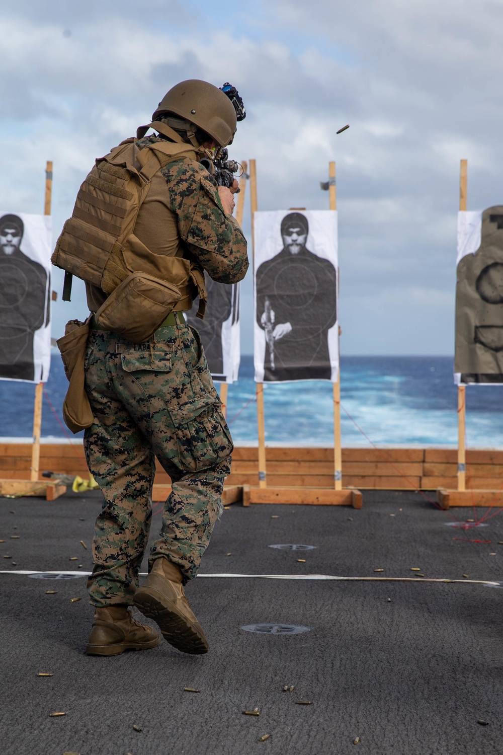 15th MEU Marines conduct combat marksmanship aboard USS Somerset