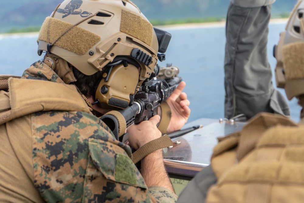 15th MEU ADR Marines conduct small boat training from USS Somerset