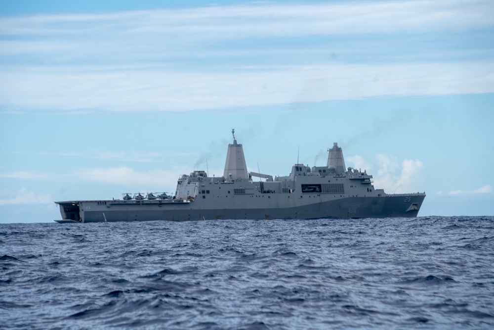 15th MEU ADR Marines conduct small boat training from USS Somerset
