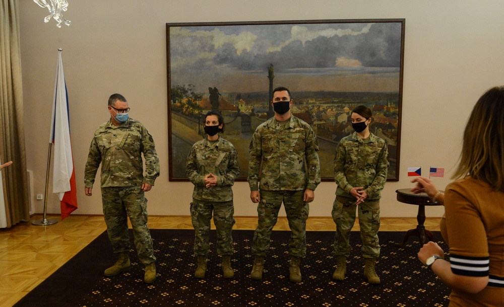 Czech Republic thanks guard medical team for support