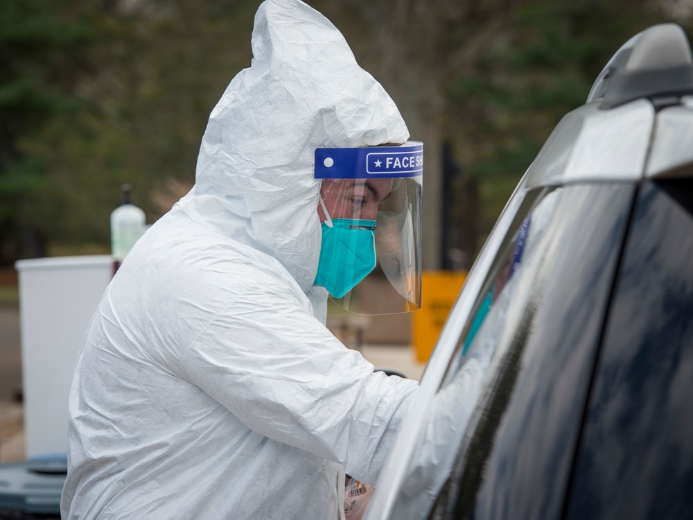 Connecticut Guard supports COVID-19 testing