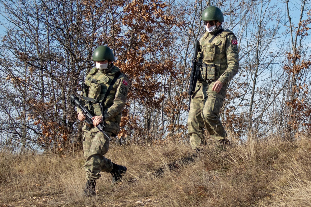 Turkish soldiers patrol Kosovo-Serbia administrative boundary line
