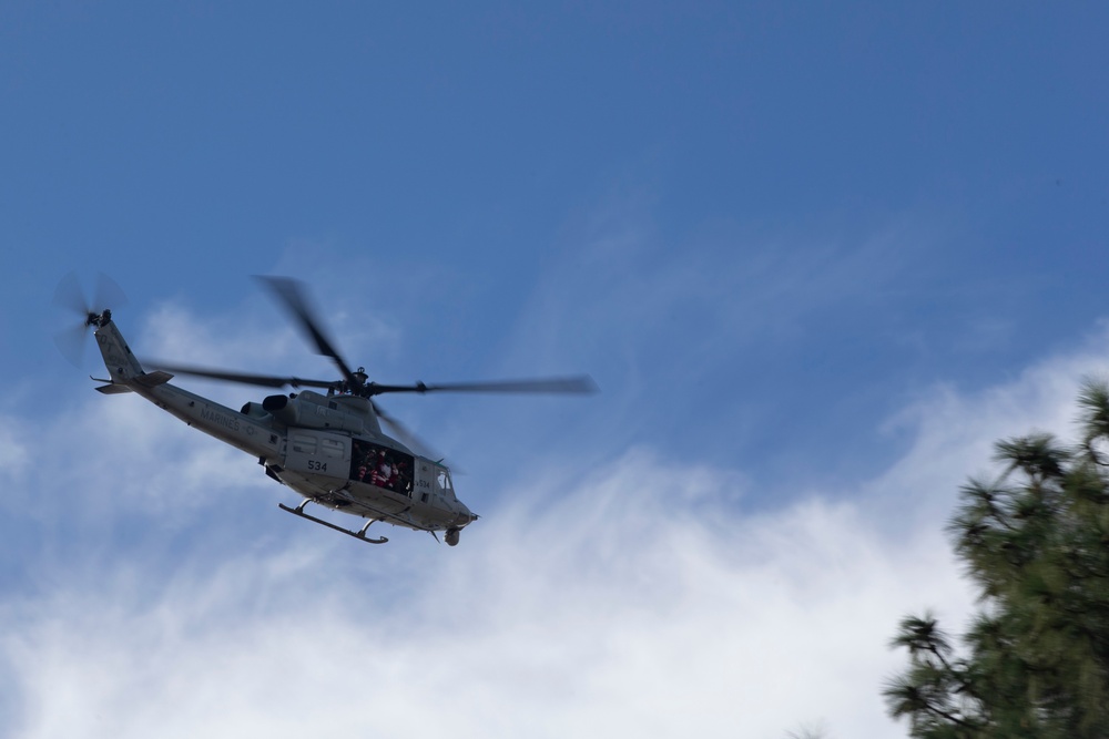 Happy Holidays: Santa, Marines fly over Pendleton, North County neighborhoods