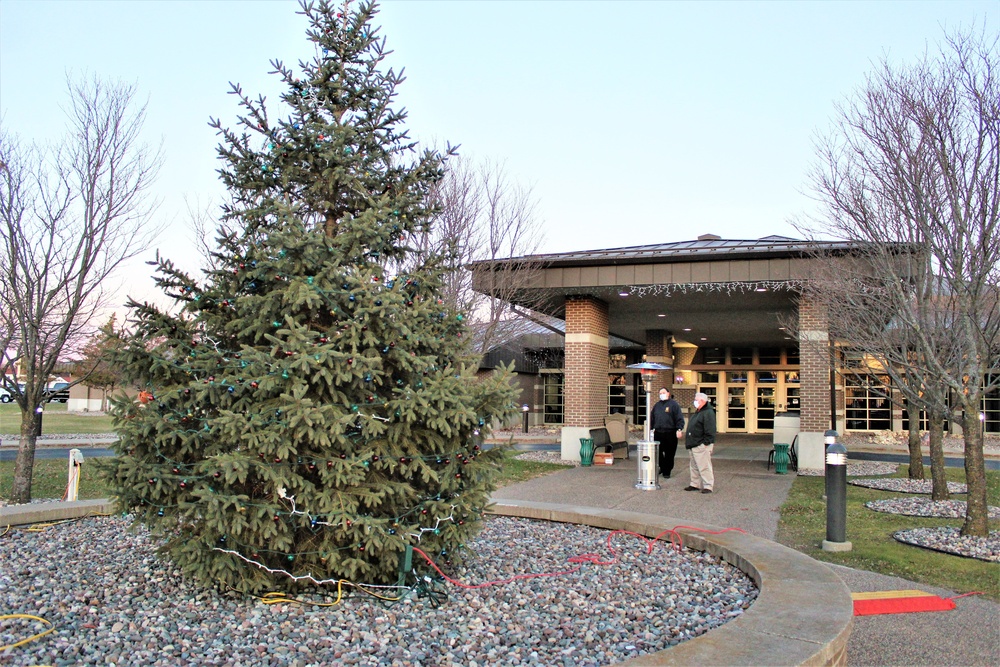 2020 Fort McCoy Holiday Tree Lighting drive-thru event