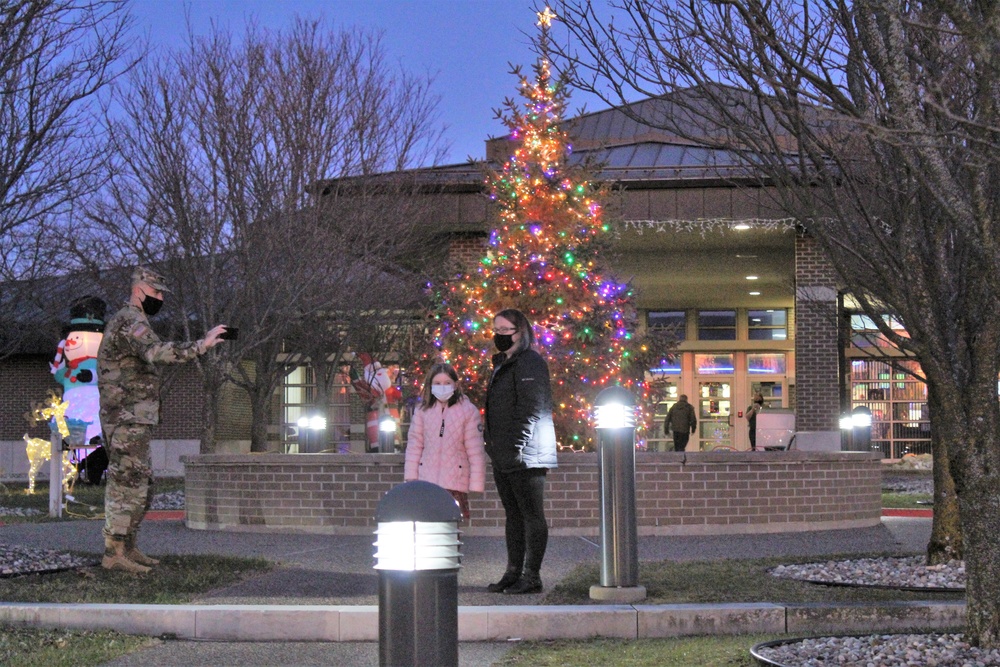 2020 Fort McCoy Holiday Tree Lighting drive-thru event