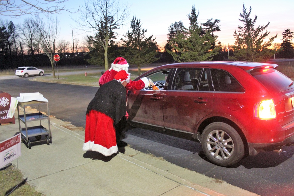 2020 Fort McCoy Holiday Tree Lighting drive-thru event