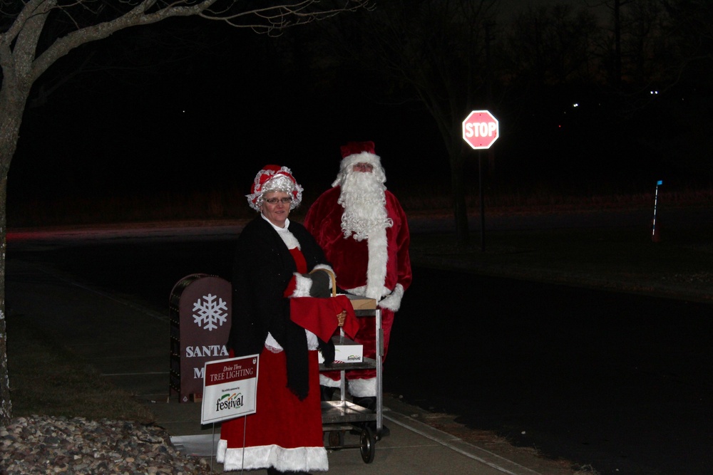 2020 Fort McCoy Holiday Tree Lighting drive-thru event