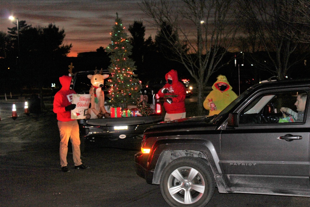 2020 Fort McCoy Holiday Tree Lighting drive-thru event