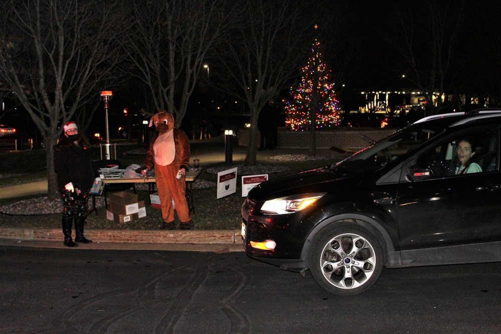 2020 Fort McCoy Holiday Tree Lighting drive-thru event