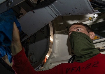 Nimitz Conducts Maintenance