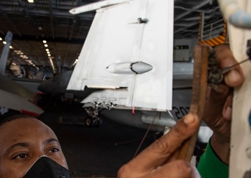 Nimitz Conducts Maintenance