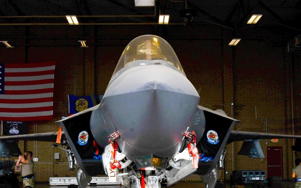 Luke Air Force Base Reserve Citizen Airmen hold first load crew competition