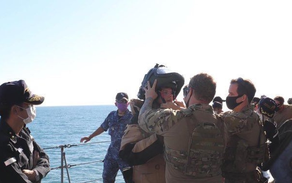 U.S. Naval Forces and Japanese Maritime Self-Defense Forces Conduct Mine Warfare Exercise