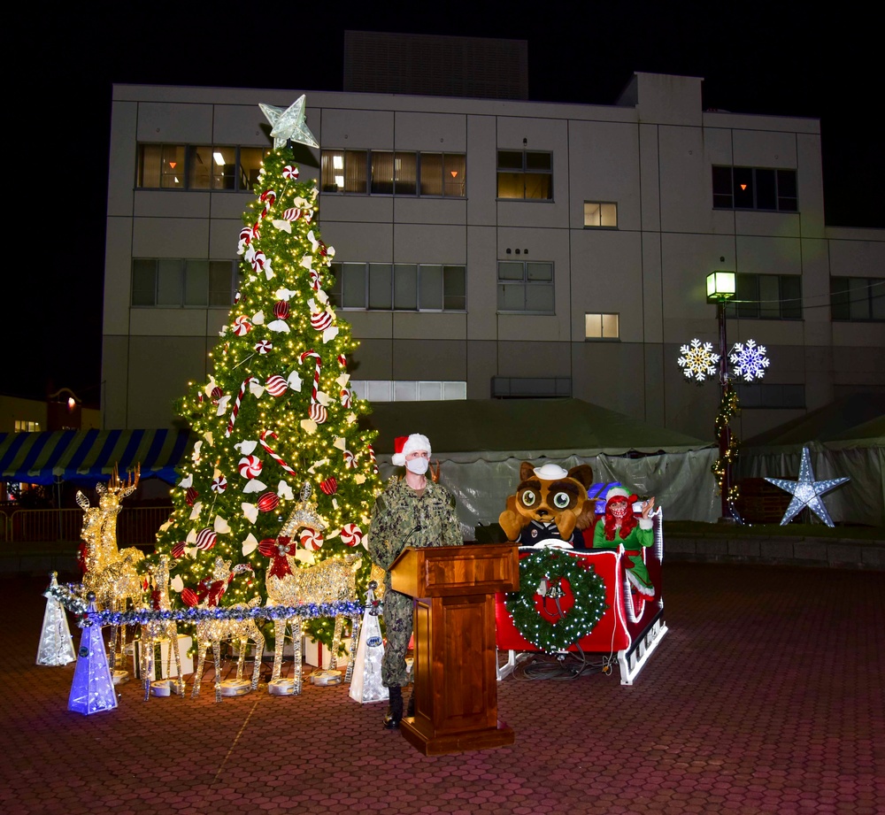 CFAY holds annual holiday tree-lighting ceremony