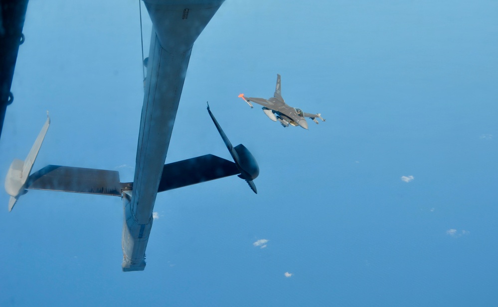 Aerial Refueling for Exercise Razor Talon